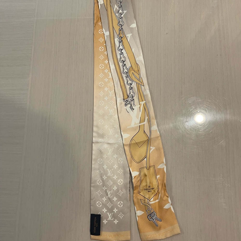LOUIS VUITTON By The Pool Bandeau in Brume/Mist